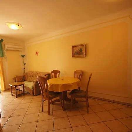 Villa Orebic *